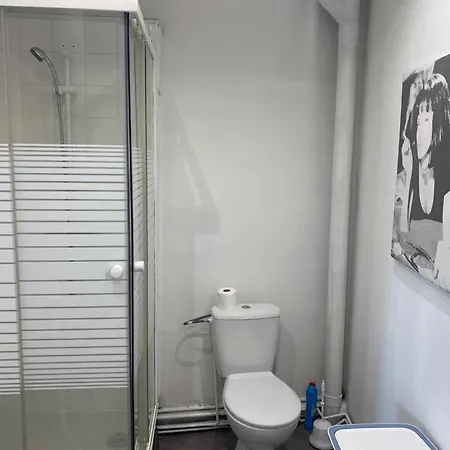 Apartment Studio Game *